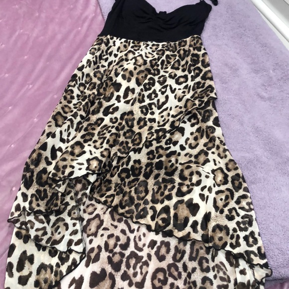 Clothes - Picture 2 of 8